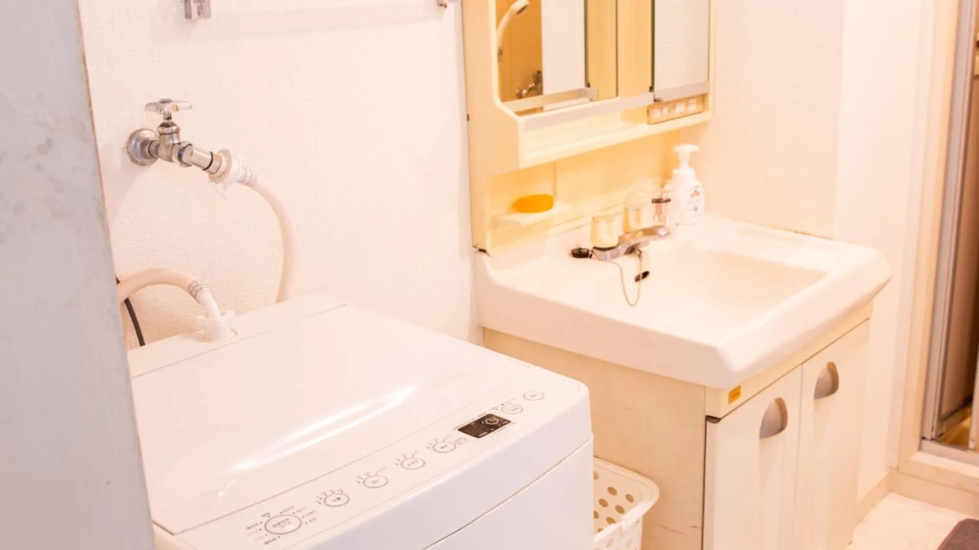 Apartament 1 Minute To Yamanote Line, Ultimate Convenience. Tokio